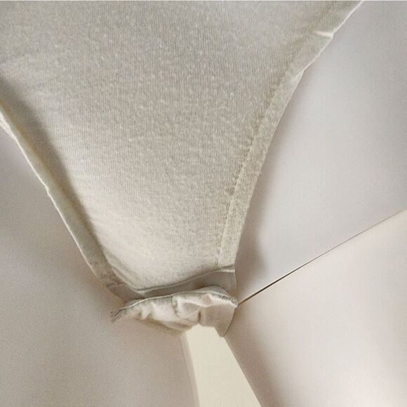 Alpha and omega - Picture 5 of 6